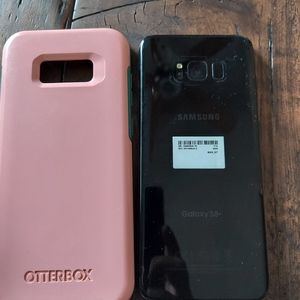 Samsung galaxy S8+ phone